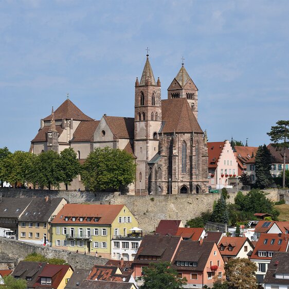 Markanter Bau als Wahrzeichen. Breisach am Rhein, Münsterberg.